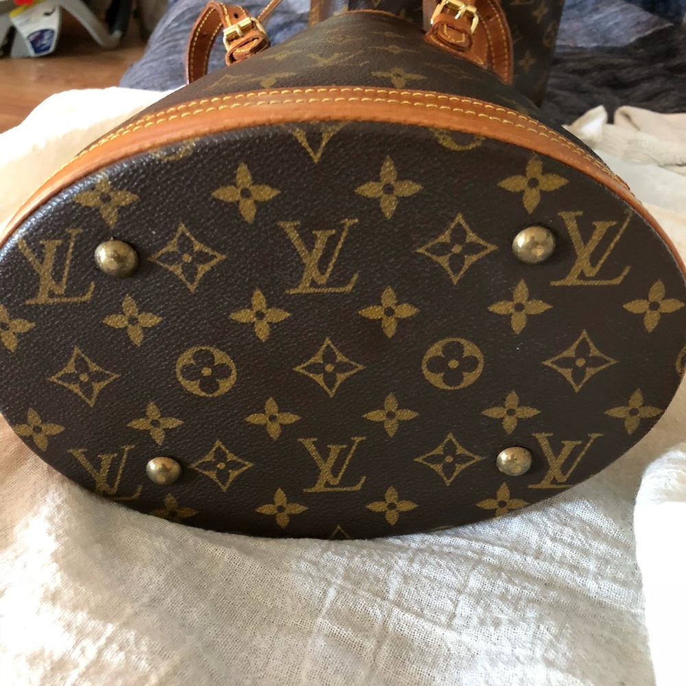 Louis Vuitton Bucket PM - Picture 7 of 8